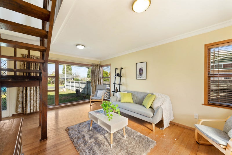 10 Amokura Street, Fairy Springs, Rotorua - Carousel 1