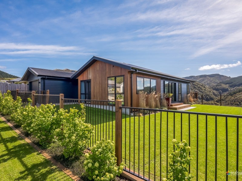 105 Kirton Drive, Riverstone Terraces, Upper Hutt - Carousel 1
