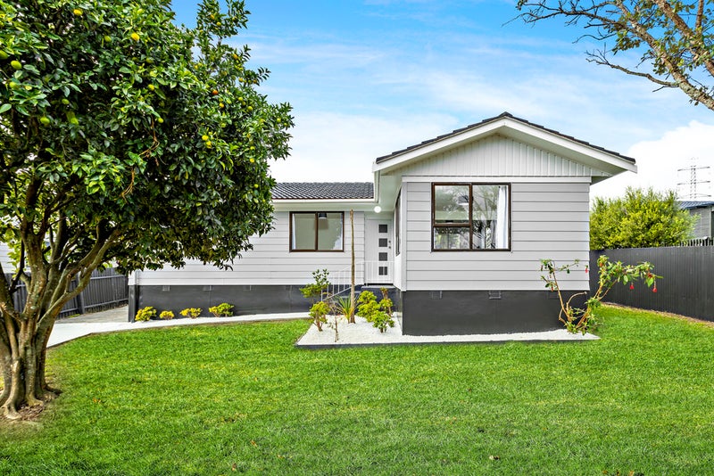 10 Darnell Crescent, Clover Park, Auckland - Carousel 1