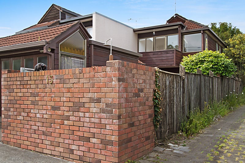 2/13 Tagalad Road, Mission Bay, Auckland - Carousel 13