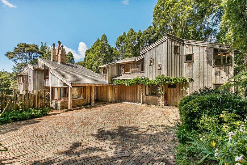 50 Tram Road, SWANSON, AUCKLAND - Carousel 1
