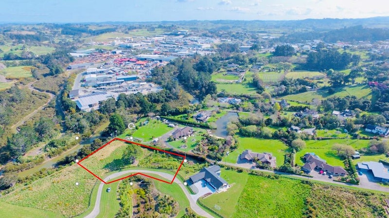 6 Loretta Place, Red Beach, Red Beach - Carousel 1