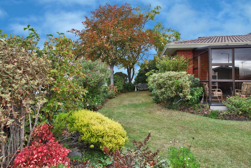 1/6 Vega Place, Heathcote Valley, Christchurch - Carousel 11