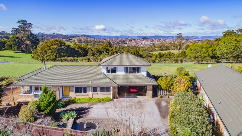 95 Eugenia Rise, Totara Heights, Auckland - Carousel 2