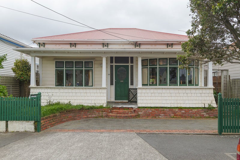 10 Cuba Street, Petone, Lower Hutt - Carousel 1