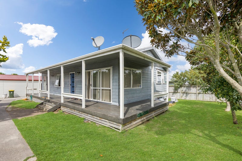 78 Shifnal Drive, Randwick Park, Auckland - Carousel 1