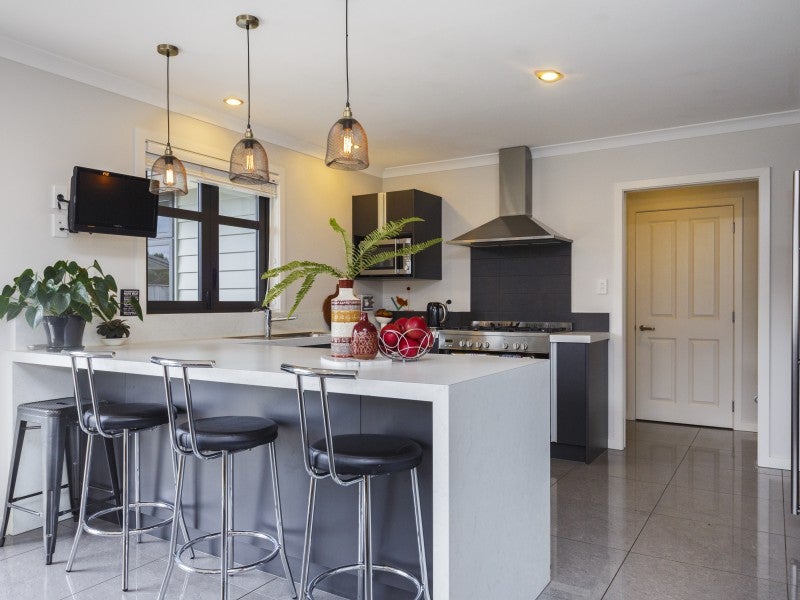 22 Medallion Court, Kelvin Grove, Palmerston North - Carousel 2