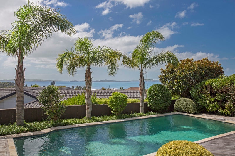 62 Oliver Road, Eastern Beach, Auckland - Carousel 2