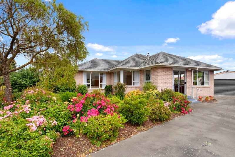 46 Vardon Crescent, Shirley, Christchurch - Carousel 1