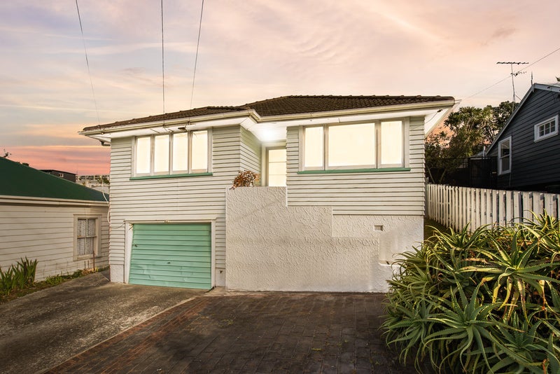 10 Fourth Avenue, Kingsland, Auckland - Carousel 1