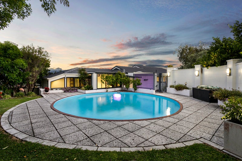 30 Felgrove Street, Glendene, Auckland - Carousel 1