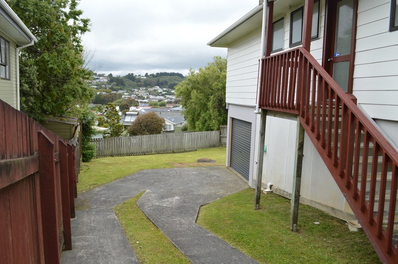 28 Beaumaris Crescent, Ascot Park, Porirua - Carousel 10