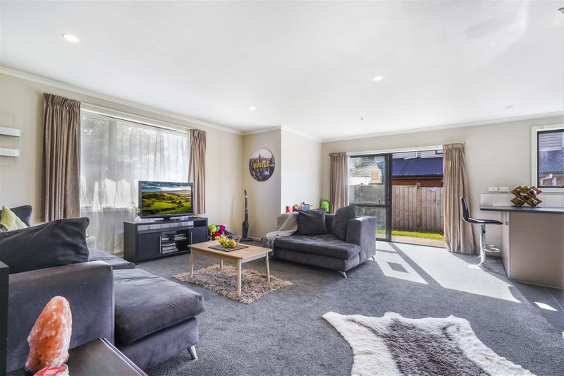 223A Fox Street, Hamilton East, Hamilton - Carousel 2