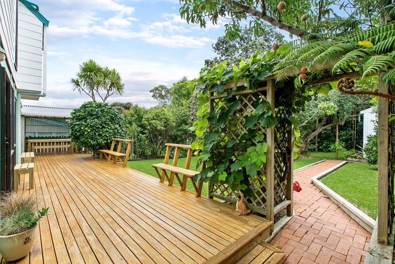3/17 Gazelle Avenue, Beach Haven, Auckland - Carousel 1