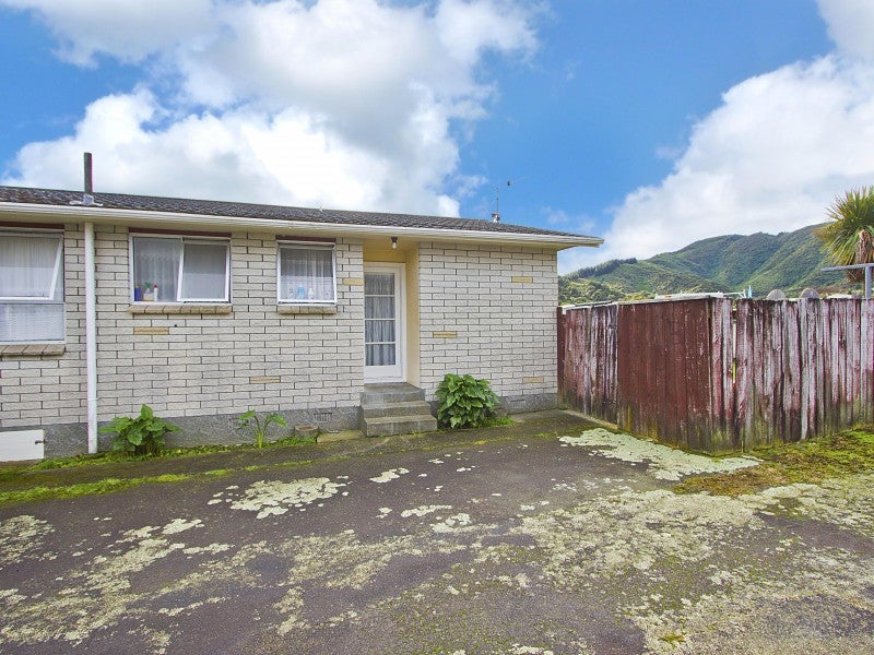 76B Wise Street, Wainuiomata, Lower Hutt - Carousel 11