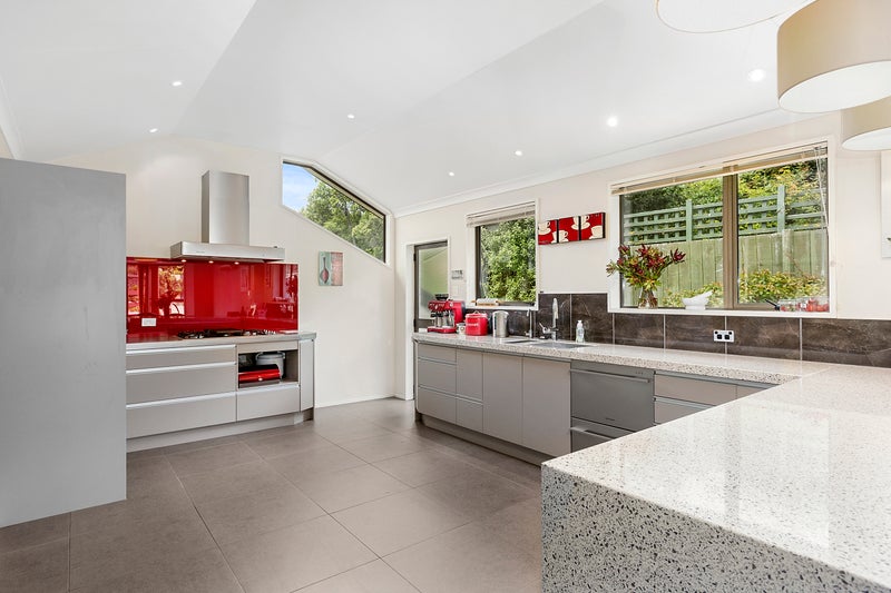 26 Woodside Terrace, Andersons Bay, Dunedin - Carousel 2