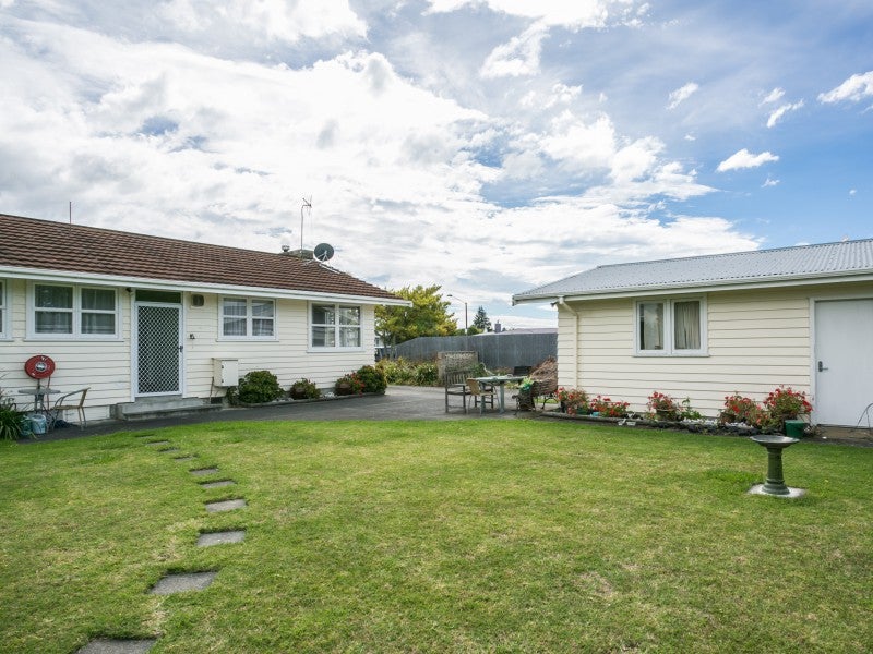 8 Barnett Place, Pirimai, Napier - Carousel 19