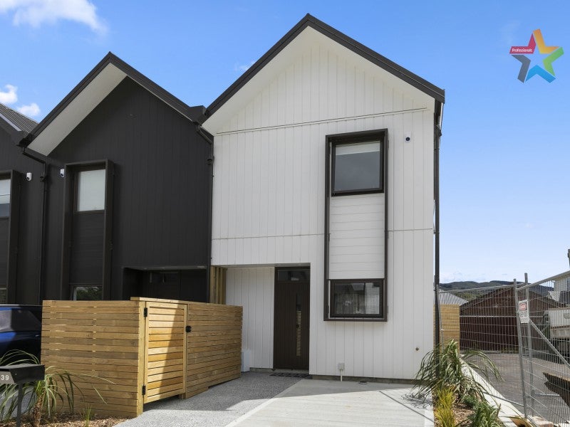 39 Ron Deal Way, Epuni, Lower Hutt - Carousel 2