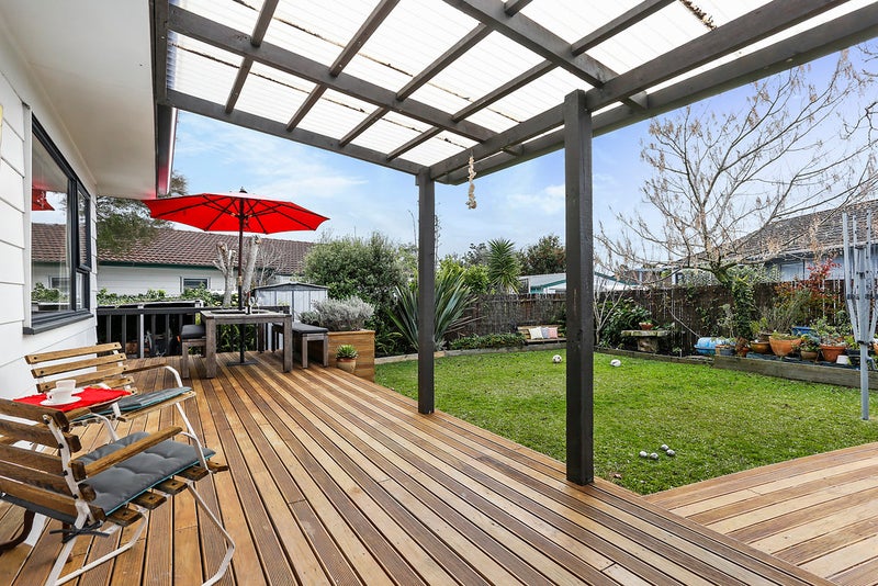 87 Santiago Crescent, Unsworth Heights, Auckland - Carousel 2