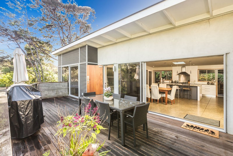 20 Te Toki Road, Ostend, Waiheke Island - Carousel 2