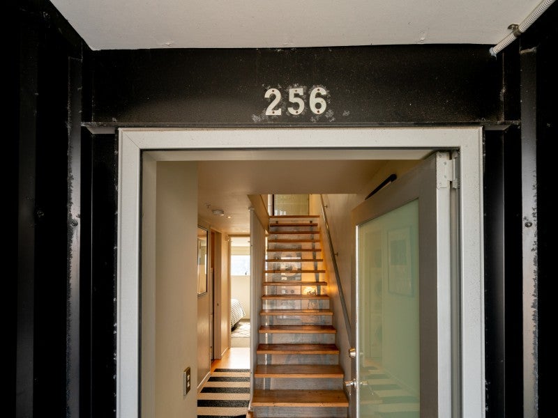 256/21 Left Bank, Te Aro, Wellington - Carousel 16