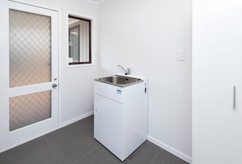 6 Caithness Place, Farm Cove, Auckland - Carousel 26