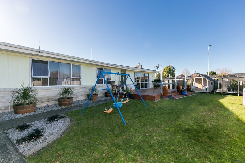 2 Weathers Place, Taradale, Napier - Carousel 2