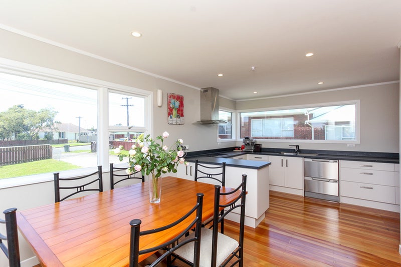 51 Omata Road, Marfell, New Plymouth - Carousel 2