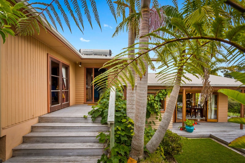 31 Outlook Road, Greenhithe, Auckland - Carousel 2
