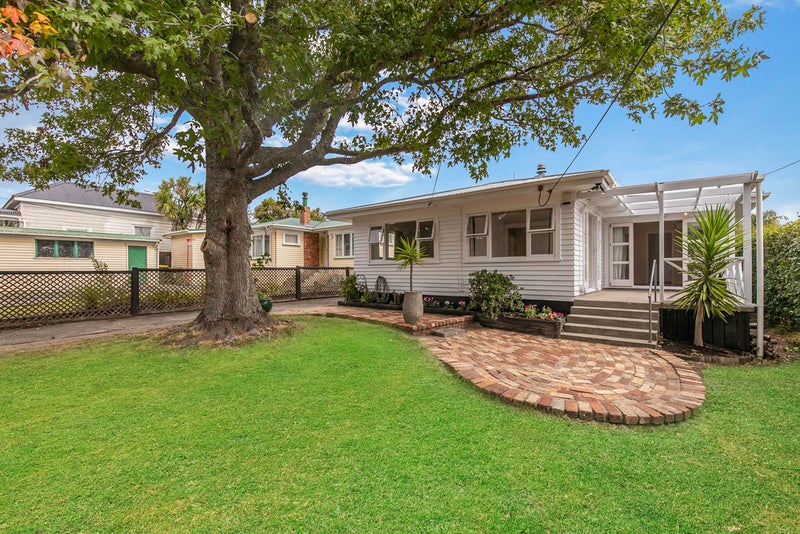 68 Tramway Road, Beach Haven, Auckland - Carousel 2