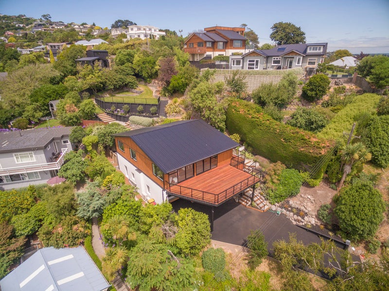 9 View Terrace, Huntsbury, Christchurch - Carousel 1