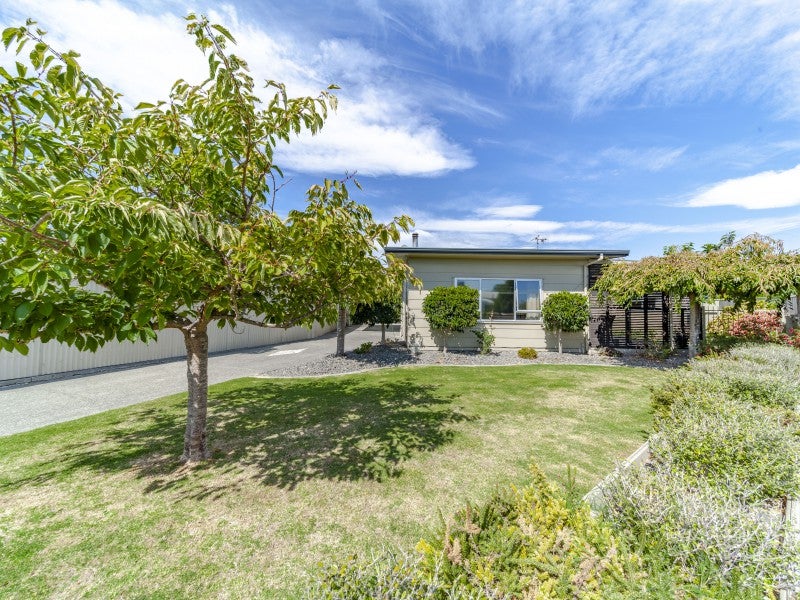 33A Lanark Place, Tamatea, Napier - Carousel 1