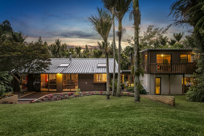 63 Bush Road, Waiatarua, Auckland - Carousel 1