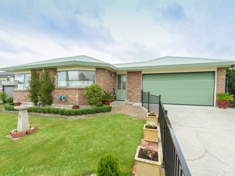 26 Springfield Crescent, Enderley, Hamilton - Carousel 1