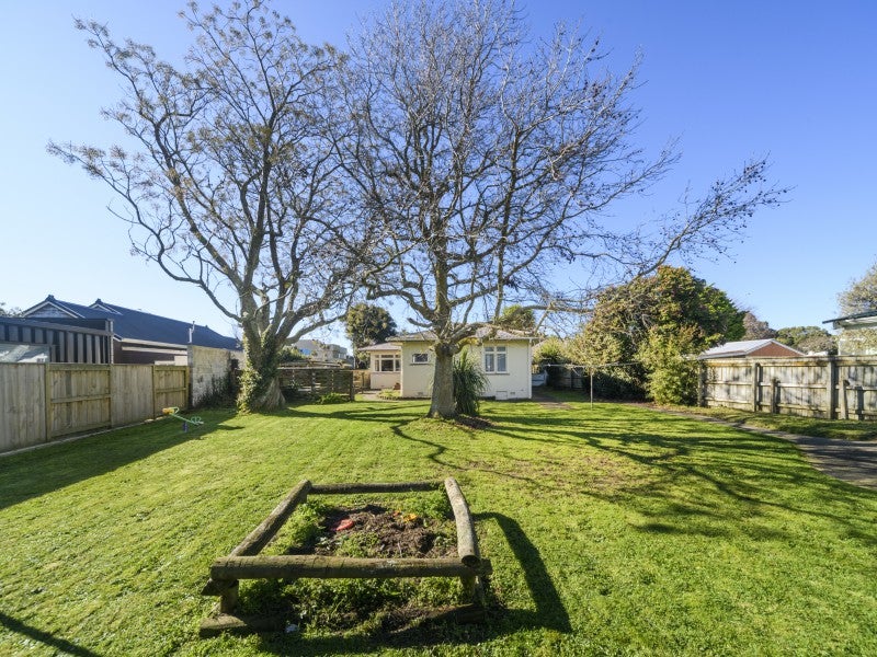 110 Jickell Street, Hokowhitu, Palmerston North - Carousel 2