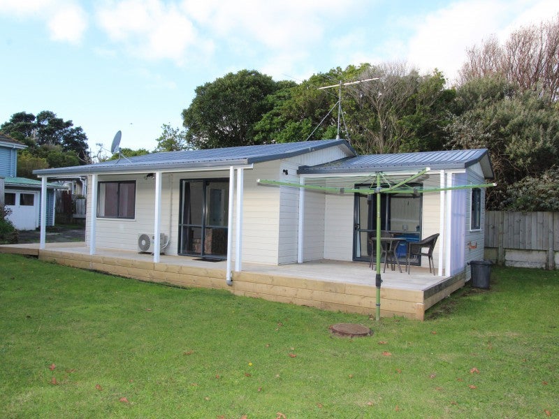 6A North Street, Tawa, Wellington - Carousel 14