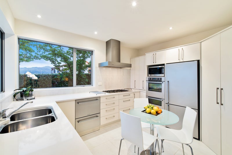 88 Ravensdale Rise, Westmorland, Christchurch - Carousel 2