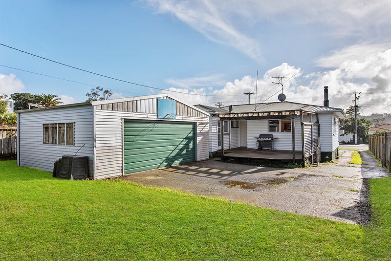 181 Beach Haven Road, Beach Haven, Auckland - Carousel 23