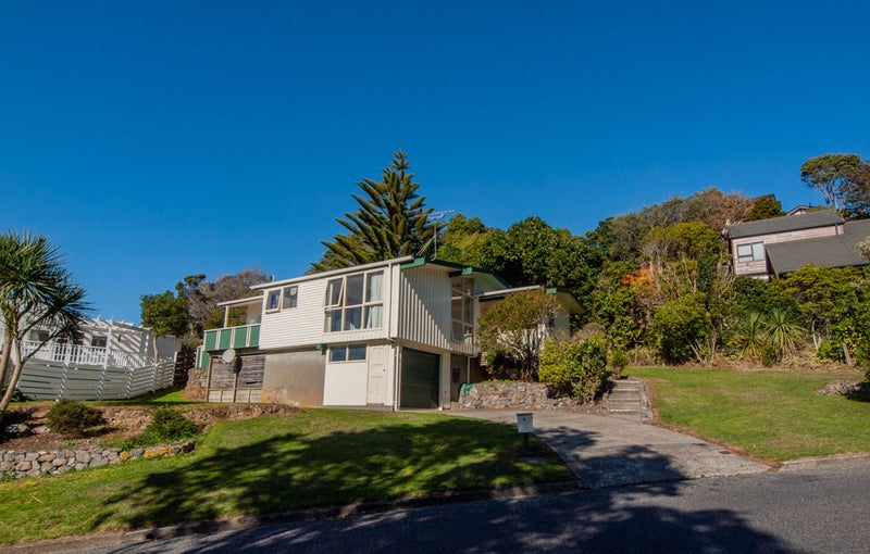 13 Chisbury Street, Churton Park, Wellington - Carousel 2