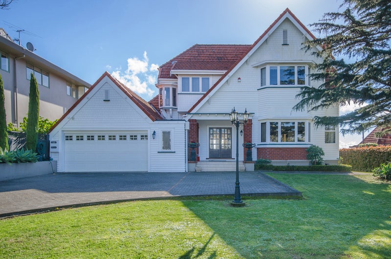 201 St Heliers Road, ST HELIERS, AUCKLAND - Carousel 1