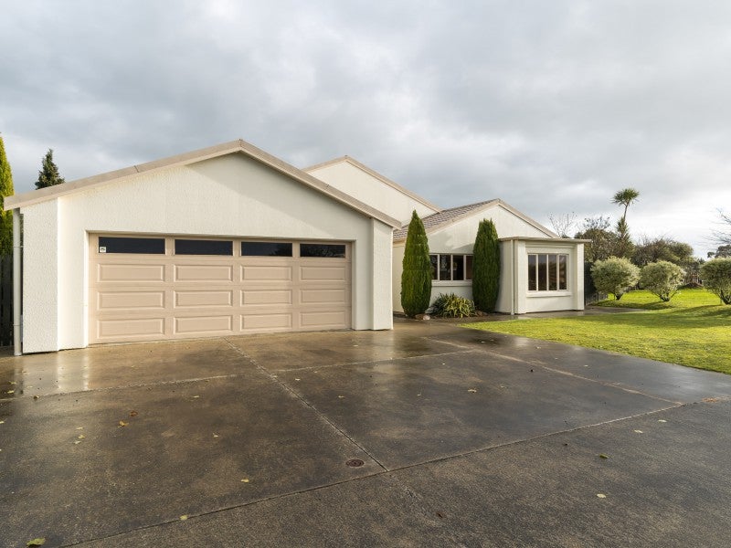 50 Pacific Drive, Fitzherbert, Palmerston North - Carousel 1
