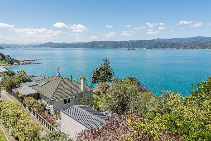 11 Glenville Road, Karaka Bays, Wellington - Carousel 20