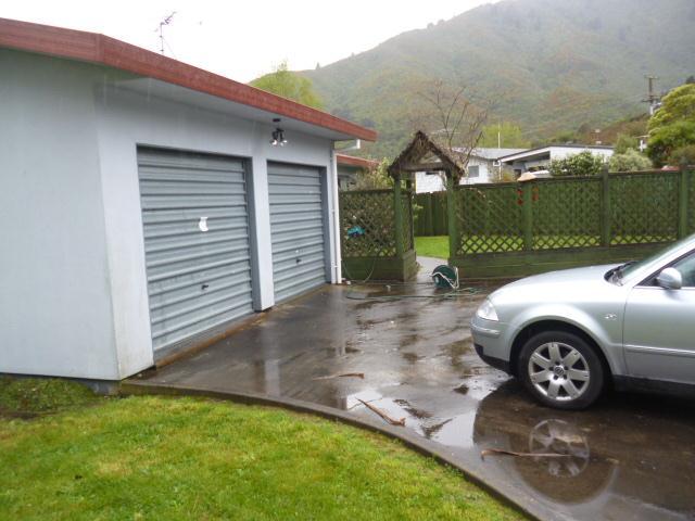 55 Moana View Road, Waikawa, Picton - Carousel 11