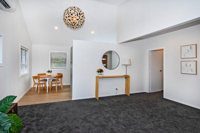 21 Mcmillan Avenue, Kamo, Whangarei - Carousel 1