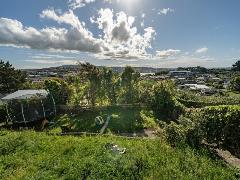 12 Toporoa View, Ascot Park, Porirua - Carousel 18