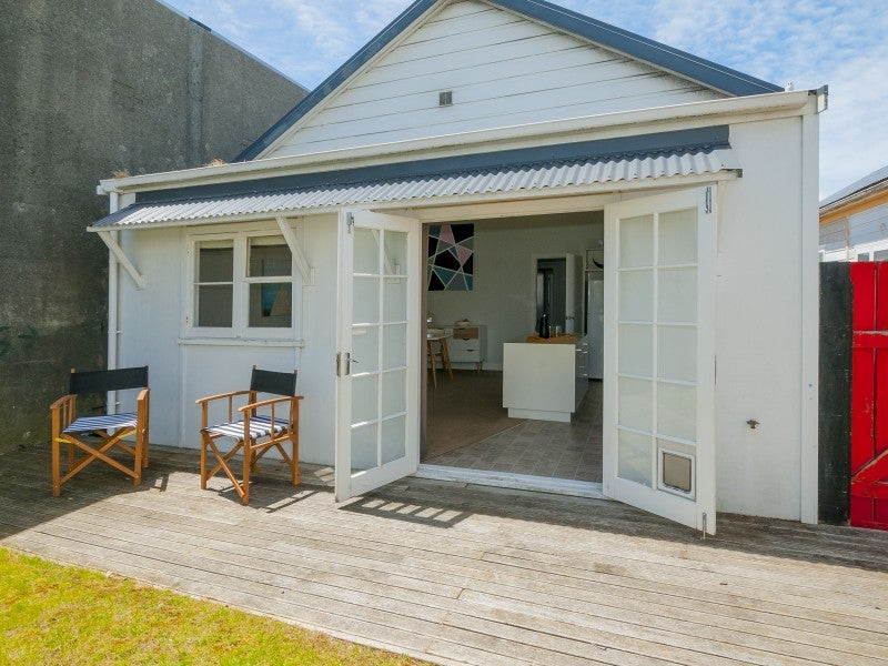 61 Victoria Street, Petone, Lower Hutt - Carousel 1