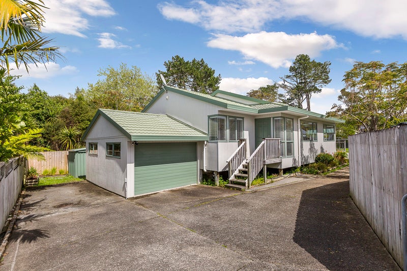 15A Firle Place, Green Bay, Auckland - Carousel 17