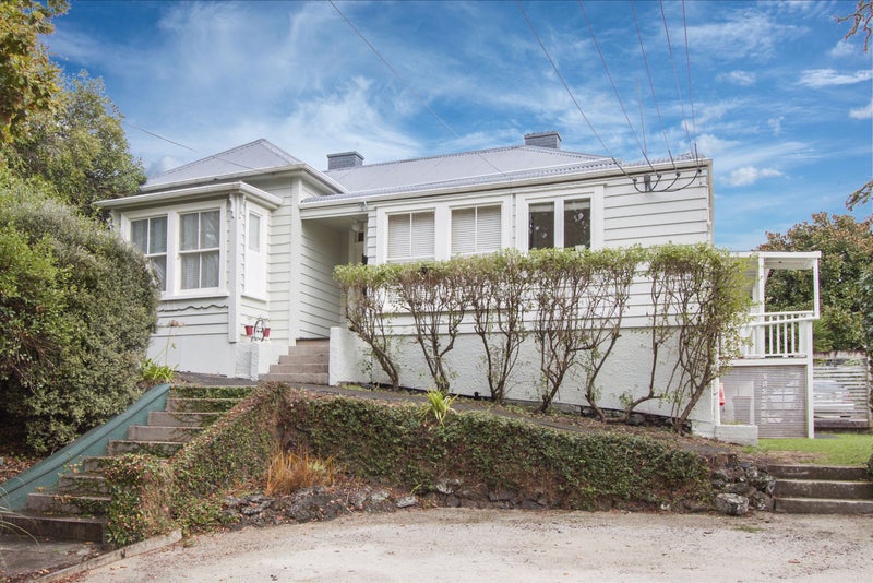5 Malvern Road, Morningside, Auckland - Carousel 1