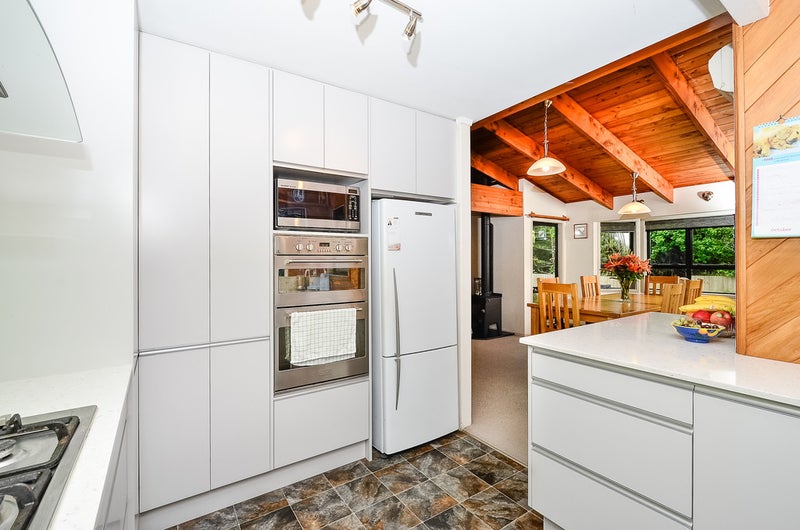 6 Trigg Road, Huapai, Kumeu - Carousel 1