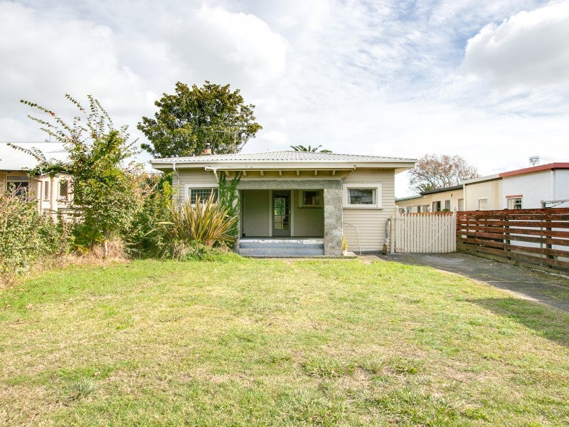 13 Mcgrath Street, Napier South, Napier - Carousel 1